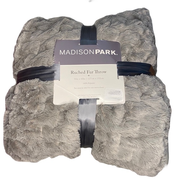 Madison Park 50"x60" Ruched Faux Fur Luxury Faux Mink Throw Blanket, Gray - Picture 8 of 8